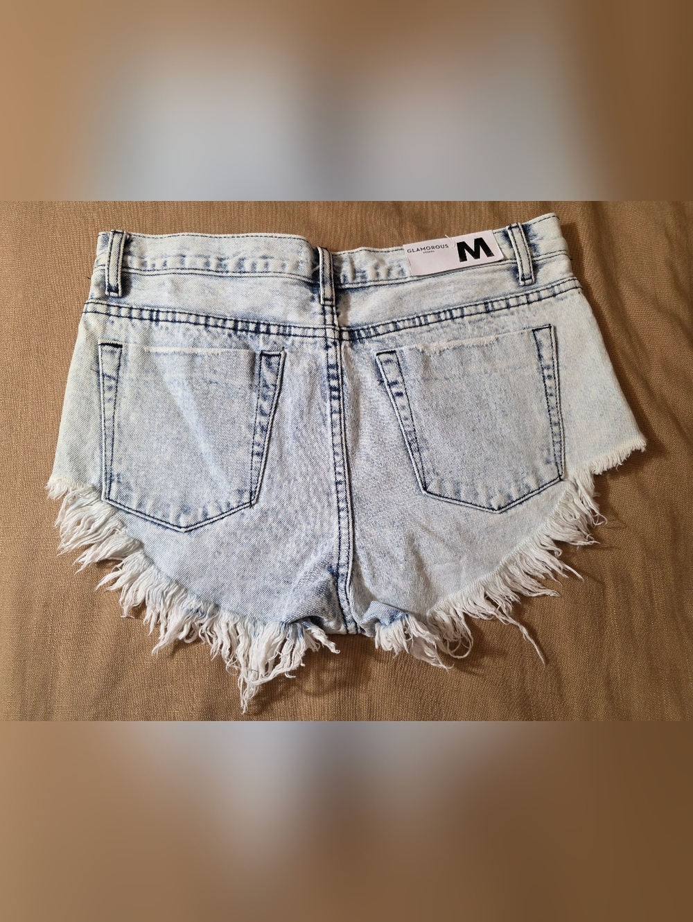 Glamorous Light Acid Wash Fringe Hem Denim Shorts - White/Blue - Picture 2 of 4